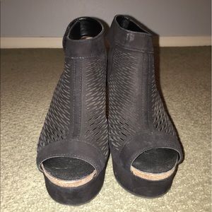 Vince Camuto wedges