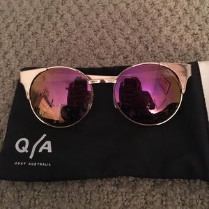 Pink quay sun glasses