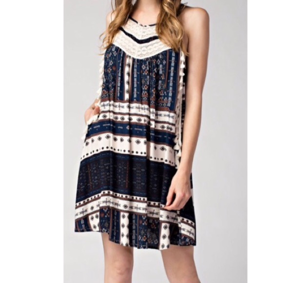 🆕 Tassel trim pocket dress - Picture 4 of 4