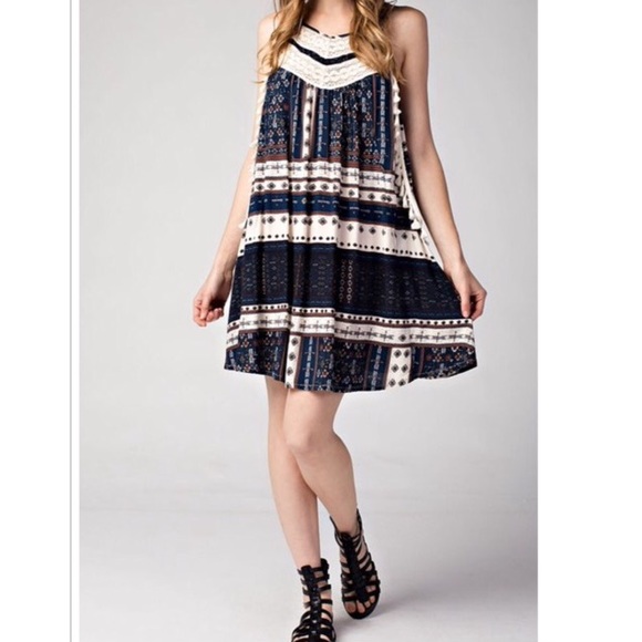 Dresses & Skirts - 🆕 Tassel trim pocket dress