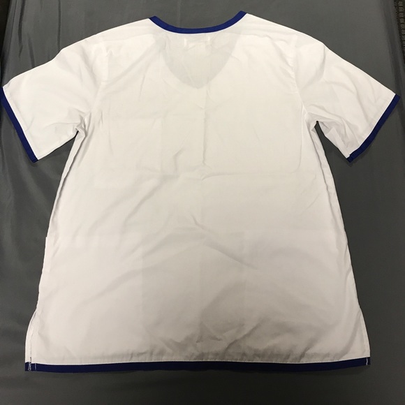 Scrub Top - Picture 3 of 3