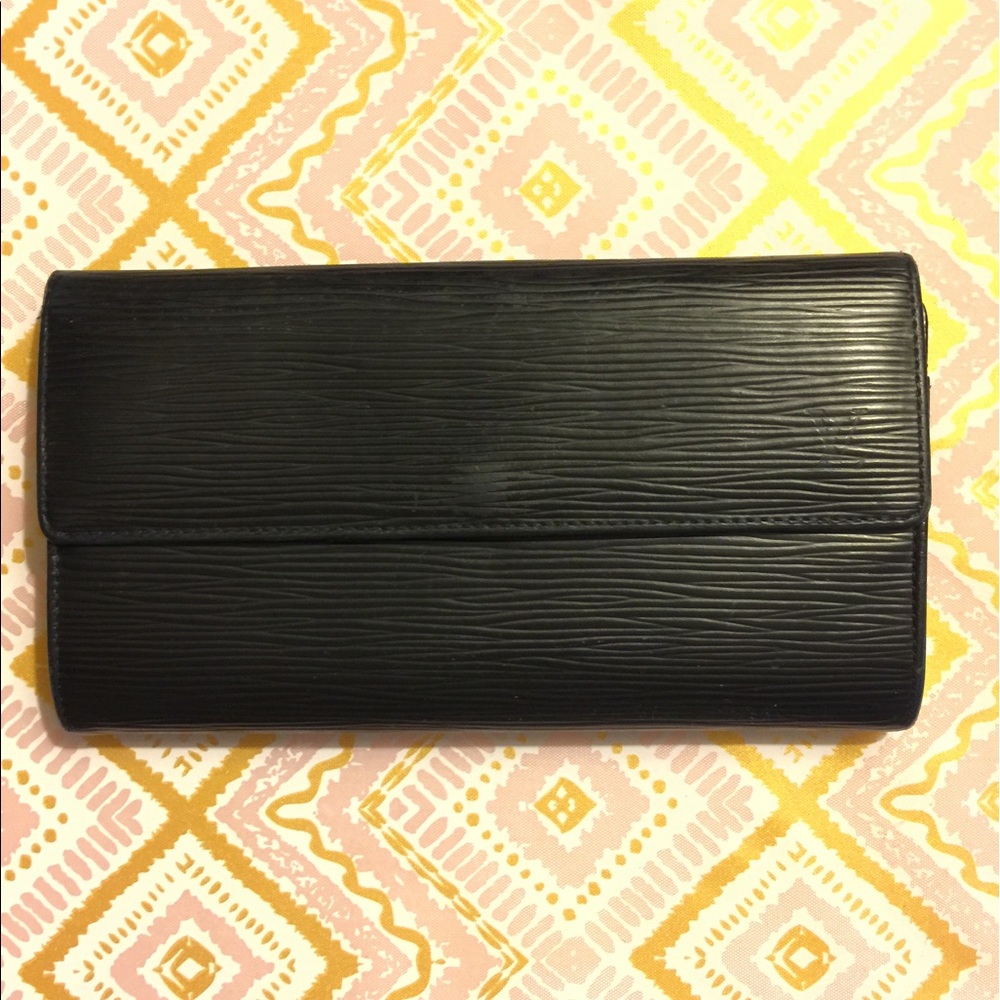 LV epi wallet