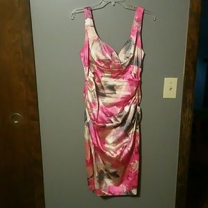 Gorgeous pink floral dress!