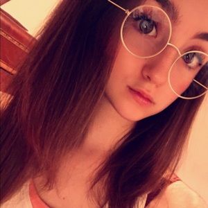 Meet your Posher, Trinity