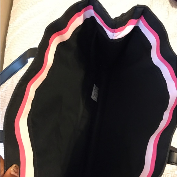 Victoria Secret Tote---🎉🎉 - Picture 2 of 2