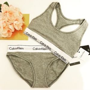 Calvin Klein sport bra set