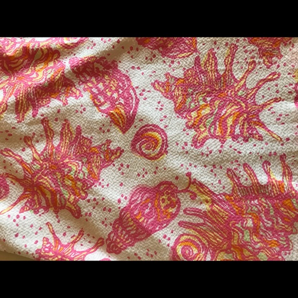 Lilly Pulitzer Dress Size 4 small or medium Print - Picture 4 of 7