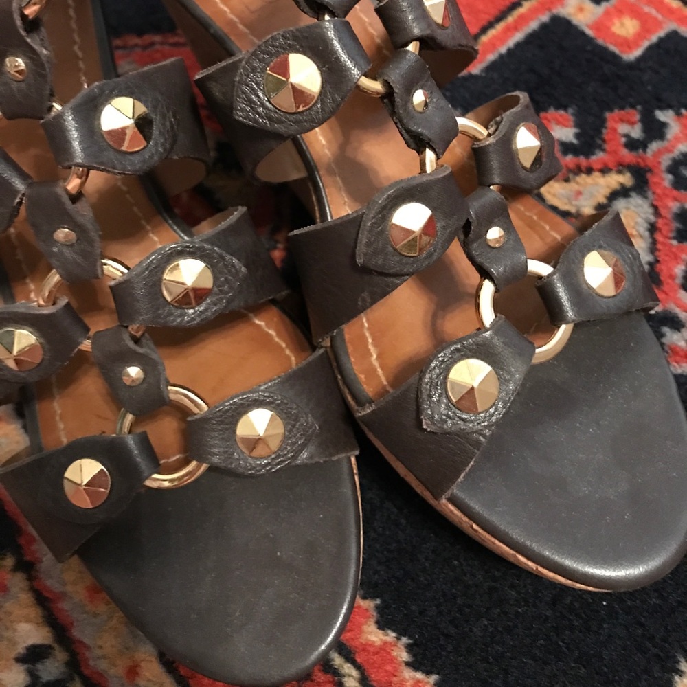 [SOLD] Brown Leather Gold Hardware Cork Wedges