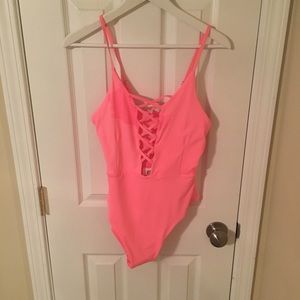 Cupshe One Piece Bathing Suit NWT