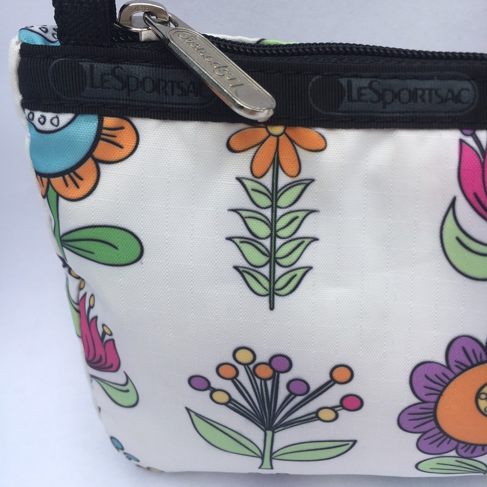 LeSportSac flowers floral pouchette/purse wristlet - Picture 3 of 7