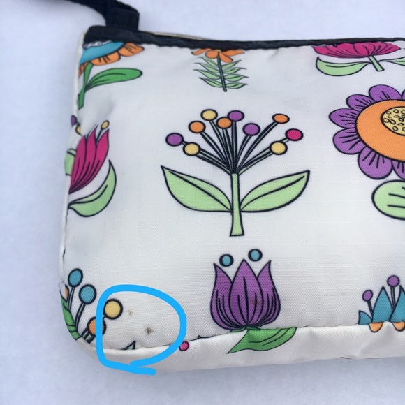 LeSportSac flowers floral pouchette/purse wristlet - Picture 6 of 7