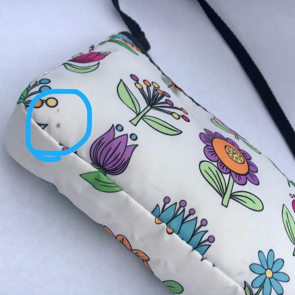 LeSportSac flowers floral pouchette/purse wristlet - Picture 7 of 7