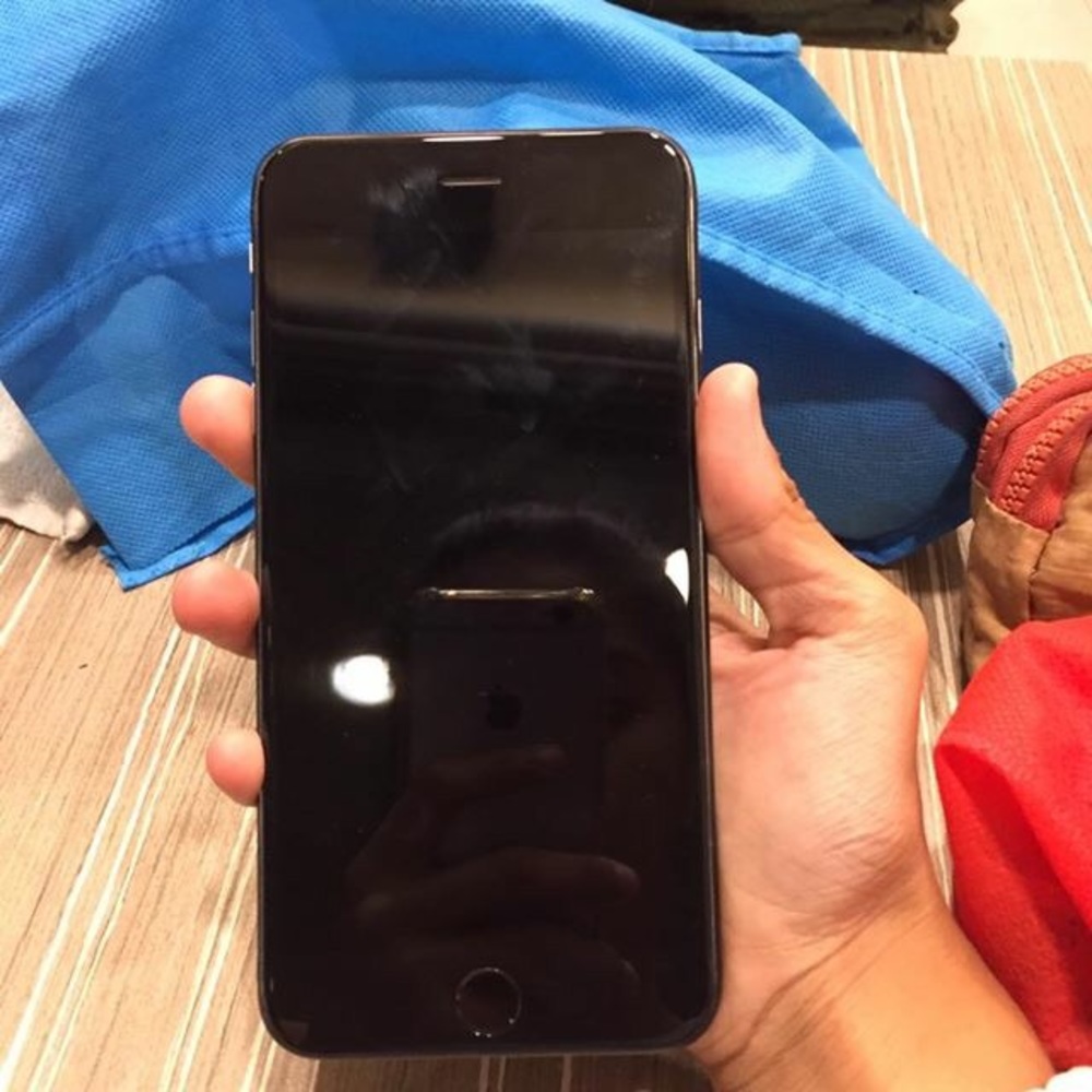 iPhone 7+ matted black
