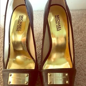 Michael Kors Black Leather Peep Toe Pumps