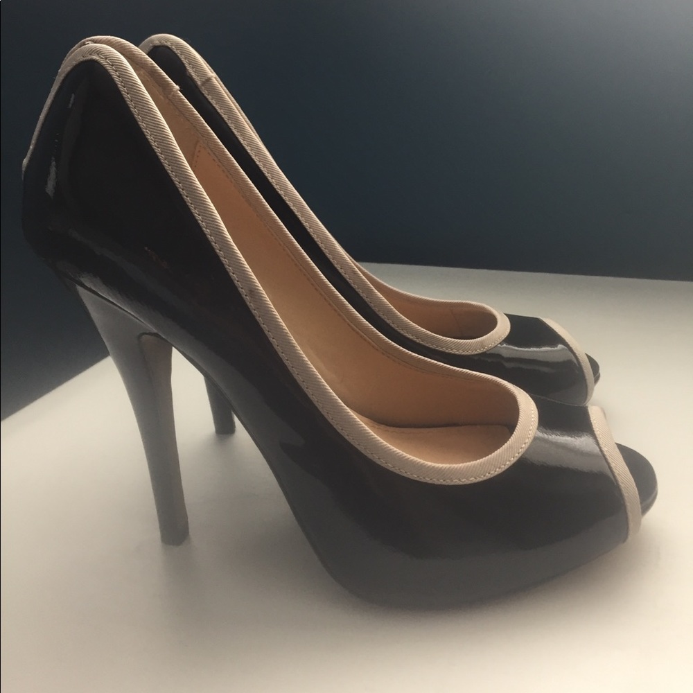 Black peep toe platform shoes