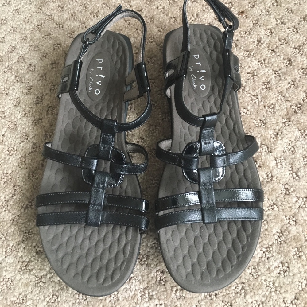 Clarks Sandles