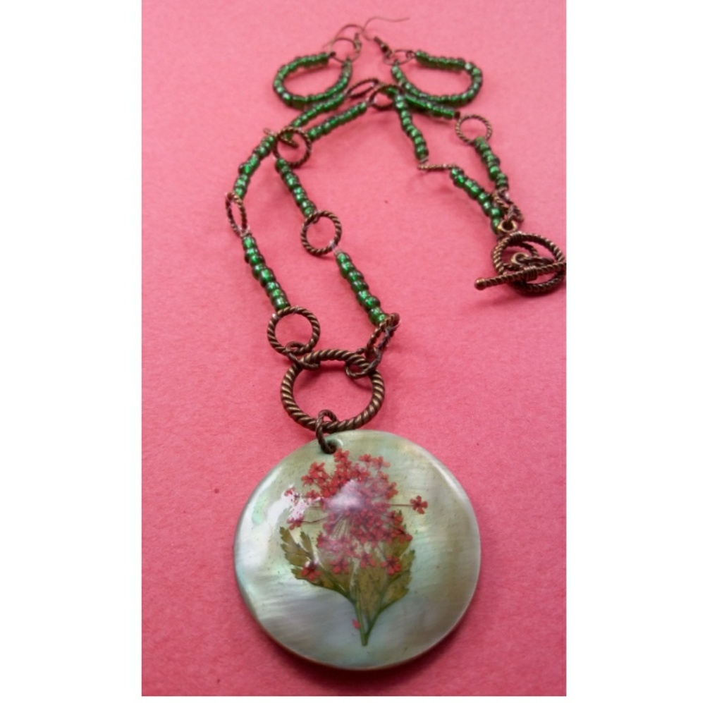 Handmade Shell Choker/Necklace Set