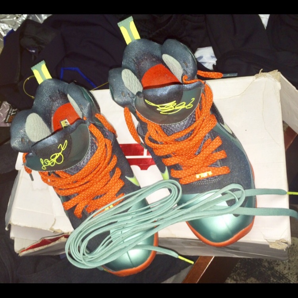 Lebron 9s cannnon 10.5