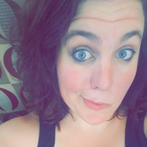 Meet your Posher, Cassie