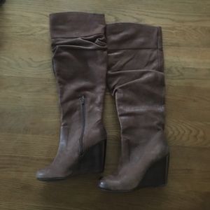 Jessica Simpson boots