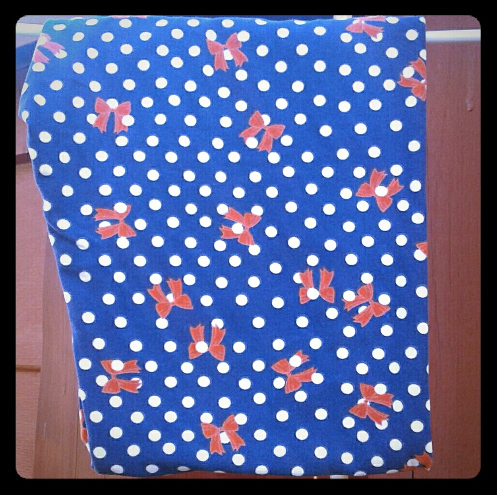 Brand New os lularoe leggings polka dot bows