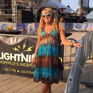 Meet your Posher, Ellen