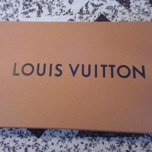 Brand new, just arrived LOUIS VUITTON gift box