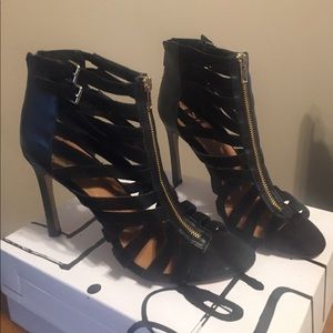BRAND NEW Dolce Vita heels