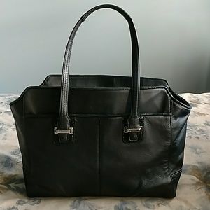 Black leather Coach Hand bag