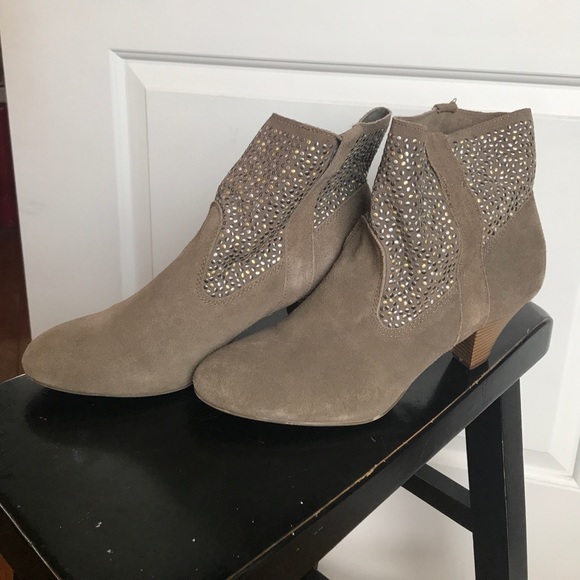 ❗️Sale! American Eagle suede booties - Picture 1 of 4
