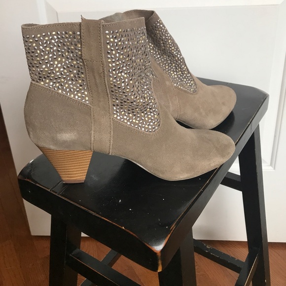 ❗️Sale! American Eagle suede booties - Picture 3 of 4