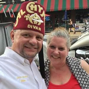 Meet your Posher, Jamie