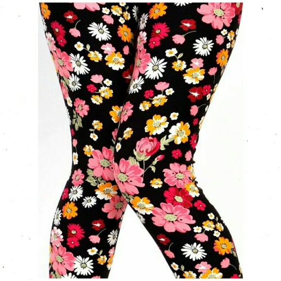BohoBeauRoseBoutique Pants & Jumpsuits Plus Last One Daisy Print