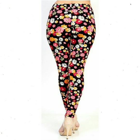 BohoBeauRoseBoutique Pants & Jumpsuits Plus Last One Daisy Print