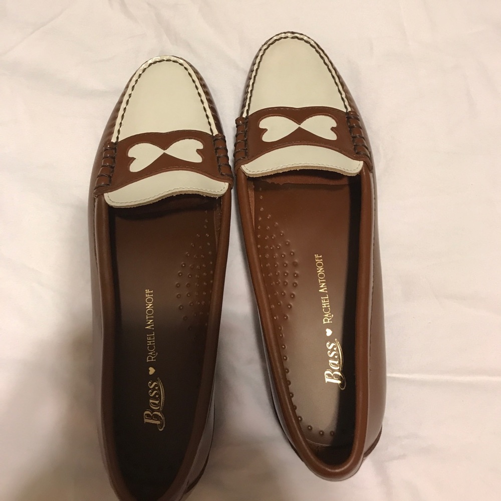 Weejuns bass flats