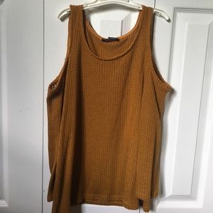 scoop neck, cut off shoulder knit long sleeve