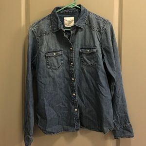 American Eagle chambray top