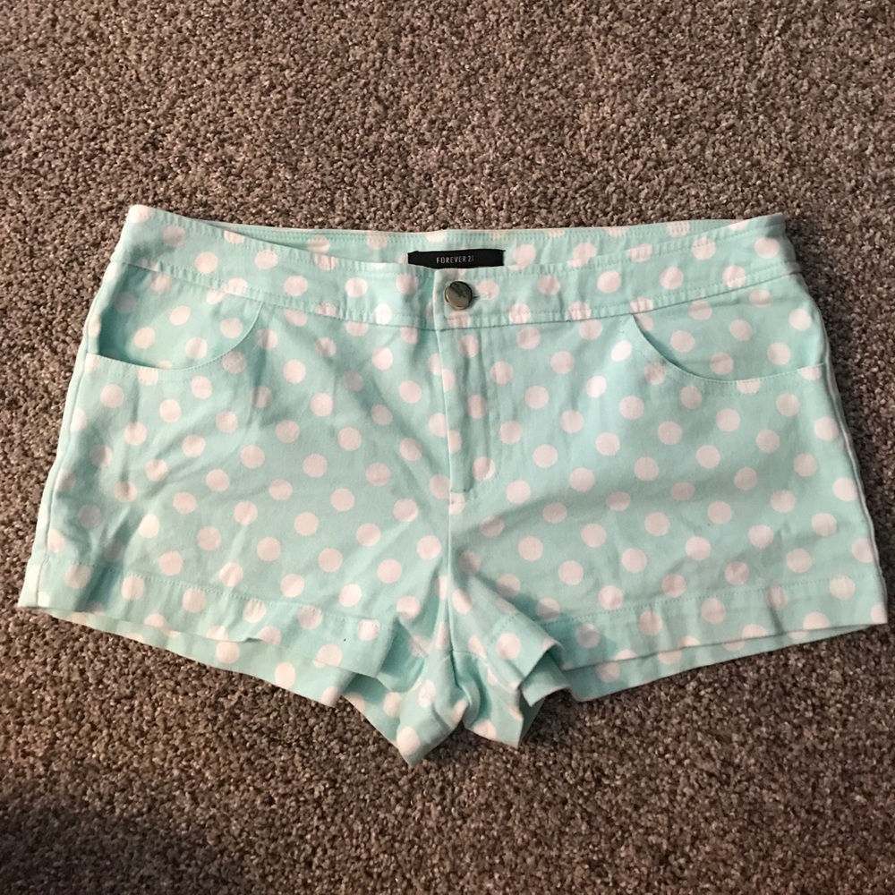polkadot shorts
