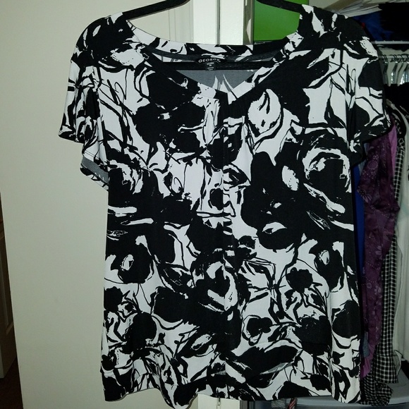 Top and matching skirt - Picture 1 of 3