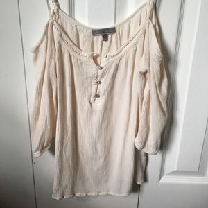 flowy cream top. open shoulder, 3/4 sleeves