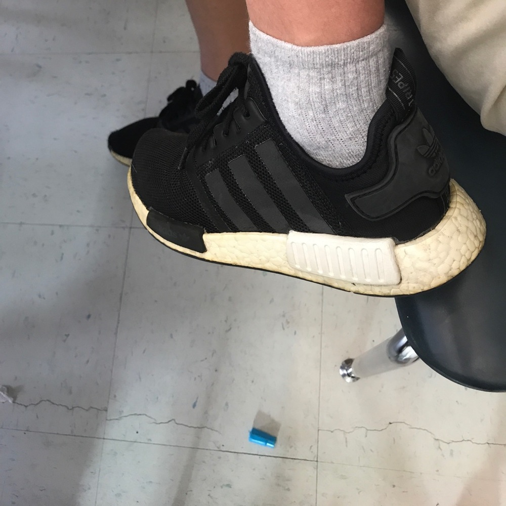 Adidas NMD R1 Deal