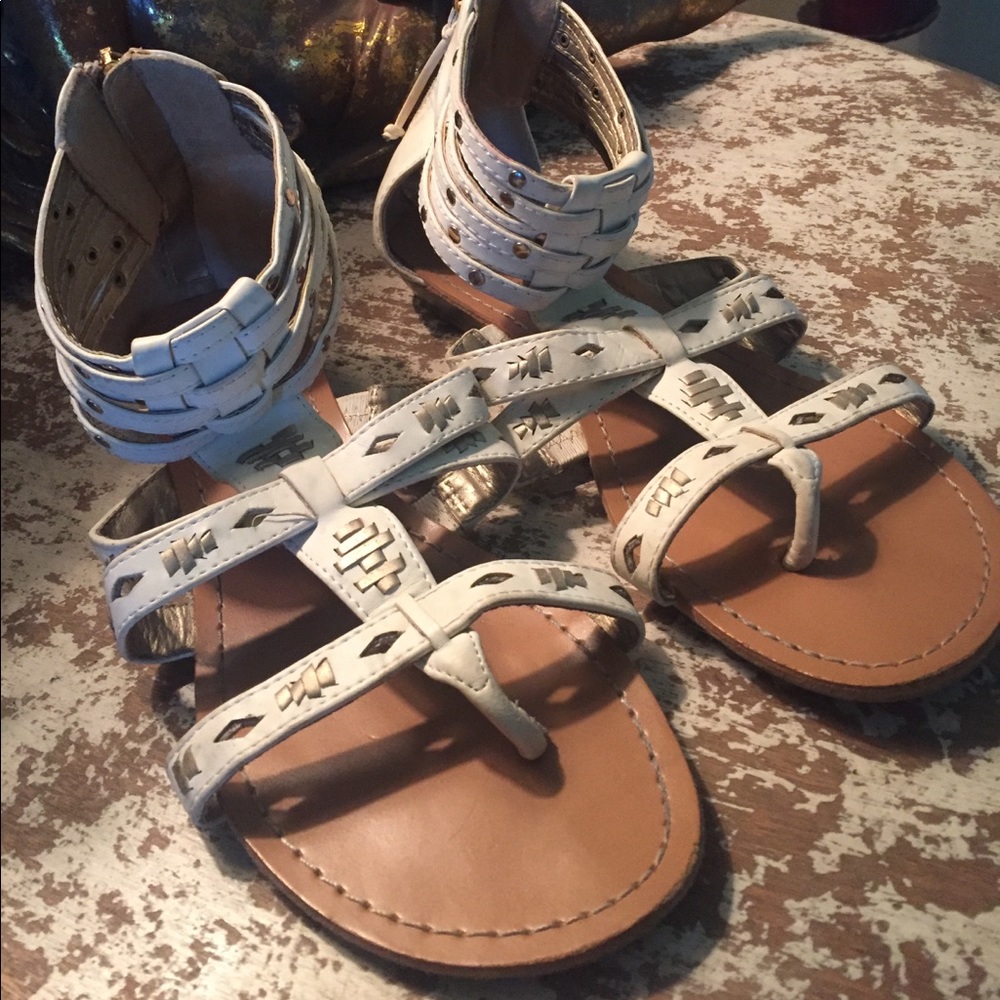 Shoes by Guess 8m slightly used!