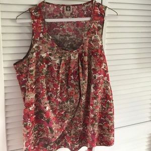 Ann Klein sleeveless blouse