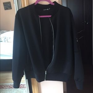 Boohoo plus black bomber