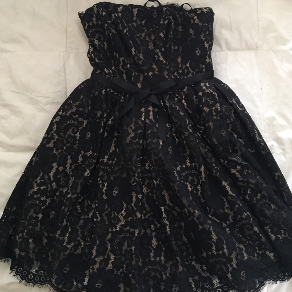 Black and tan lace strapless cocktail party dress