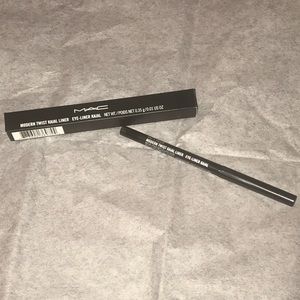 MAC Modern Twist Kajal Liner | Cat's Meow