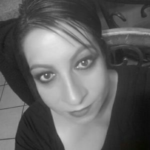 Meet your Posher, Lorena