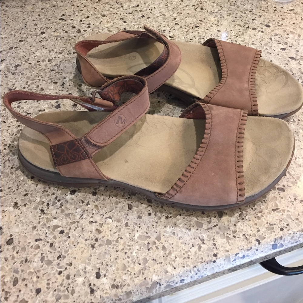 Merrell sandals size 10