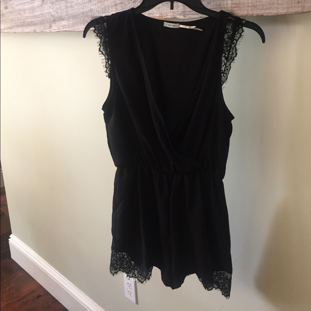 Black lace kimchi blue romper / urban outfitters