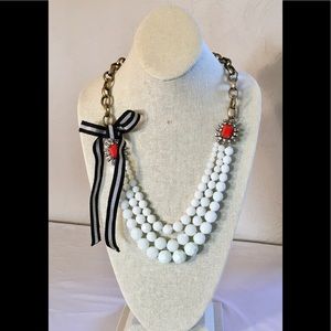 Ann Taylor White Beaded Necklace